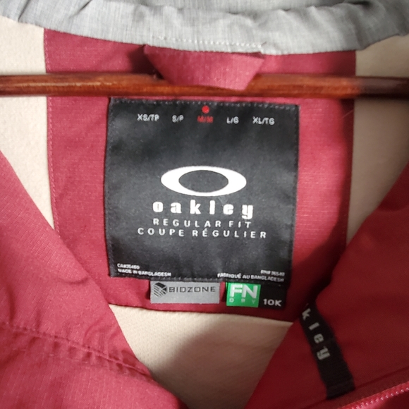 Womens Oakley Snowboard Jacket - Picture 3 of 3